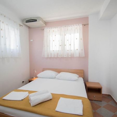 Villa Kameni Dvori Baška Voda Szoba fotó